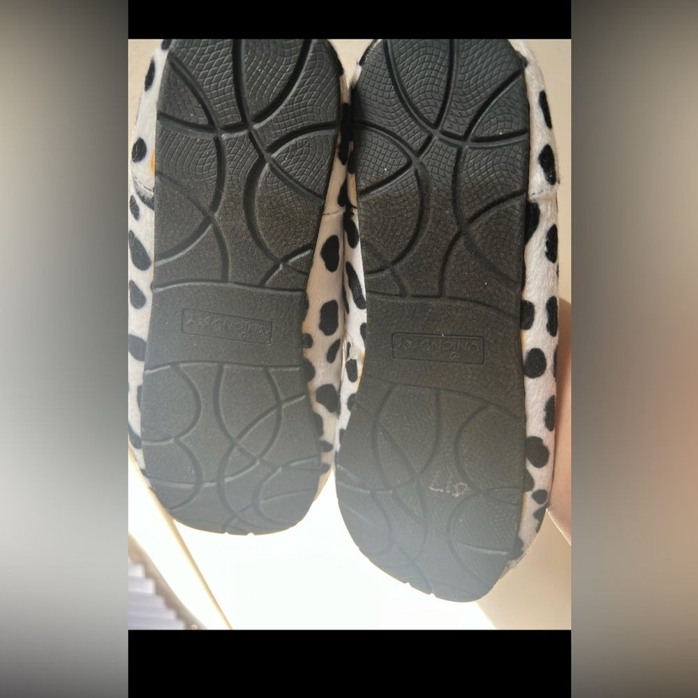 Unionbay RARE Black and White Polka Dot Moccasins Sz 9 NIB - Picture 3 of 5